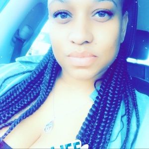 Meet your Posher, Jeannette